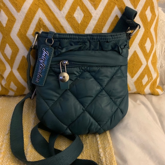 Juicy Couture crossbody - Picture 2 of 3